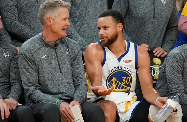 能有人打破100分吗当然让库里&约基奇出手60次他们早晚能破