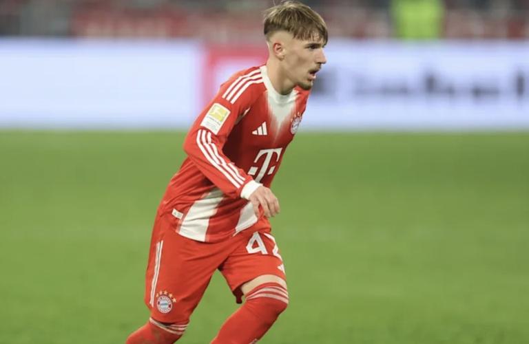 18岁24天，伦纳特卡尔是打入4粒欧冠进球的第二年轻球员