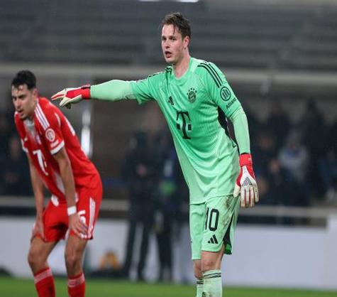 记者：乌尔比希将首发出战对阵亚特兰大的次回合比赛