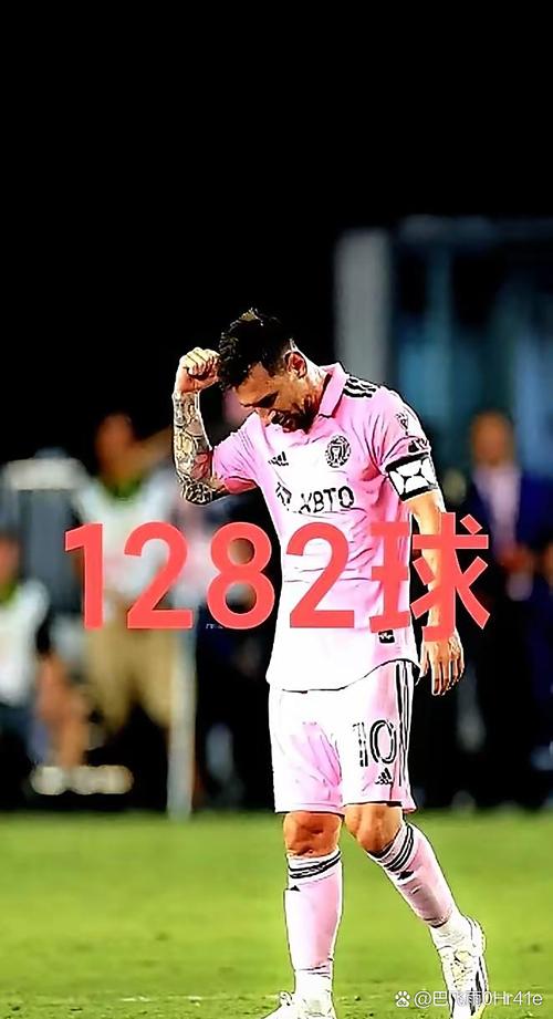 半步亿元先生！25岁K77两回合3球1助双MVP斩蓝军，欧冠11场7球4助