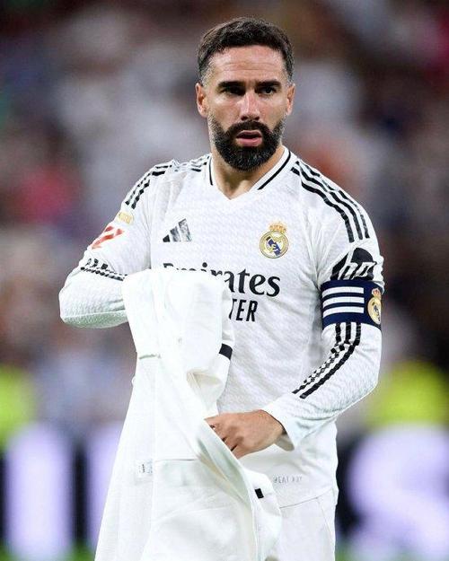 阿斯报：卡瓦哈尔努力训练力求夺回主力位置，并入选世界杯大名单