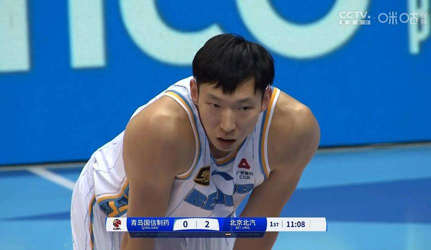 周琦上罚球线字幕：近3场34罚12中上一场8罚0中媒体人绷不住了