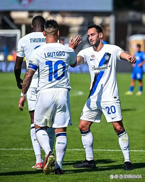 恰尔汗奥卢:2021年加盟国米之前,我收到了巴萨提交的引援方案