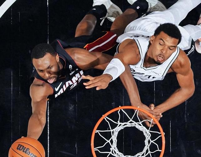 皮尔斯：文班这赛季带领马刺冲到第二提升之大有竞争MVP的资本