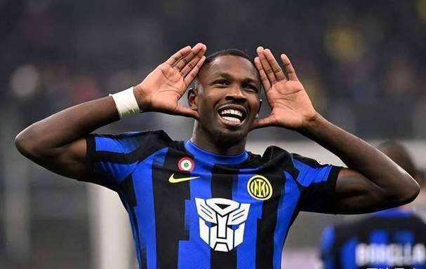 都体：国米本想与姆希塔良续约1年，他在考虑未来不排除直接退役