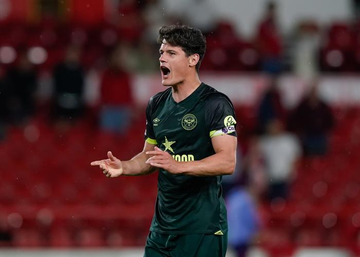 换掉约克雷斯卡拉格：阿森纳攻击线只能算一般，仍需买一名中锋