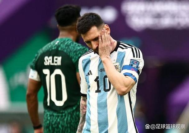 帕托:世界变了,如果球员不防守就会被淘汰,只有梅西能留在前场