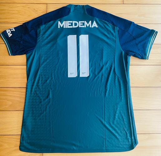 阿迪最后一舞！首席设计师谈德国客场球衣：灵感来源过去的训练服