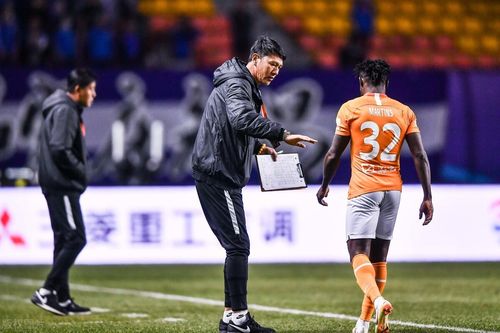 兰德尔：落后13分时我仍觉得能赢我们只是一个回合一个回合地拼