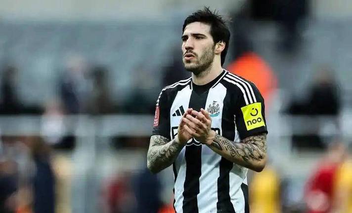 记者：托纳利愿回意大利但经济上难以实现，英超、皇马是现实选择