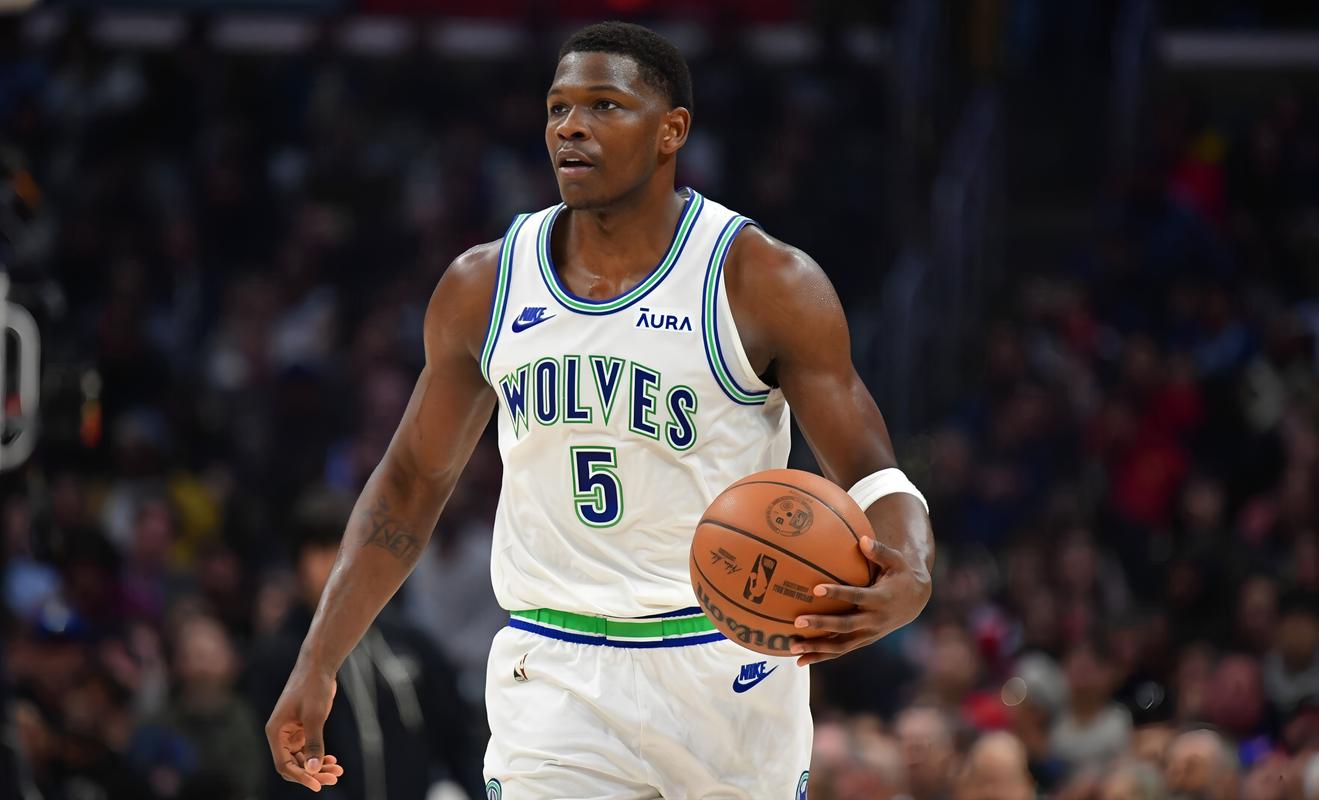 森林狼客场挑战活塞爱德华兹因膝伤及生病原因将缺席比赛