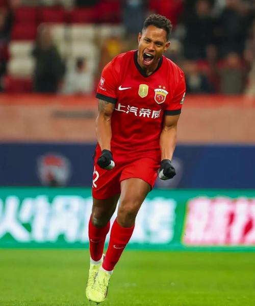 博主:费利佩、韦世豪等人参加蓉城赛前训练,茹萨缺席